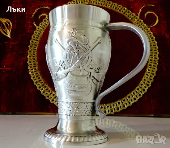 Калаена чаша,халба,релефни ловни картини Елен,Куче, снимка 3 - Антикварни и старинни предмети - 55492188