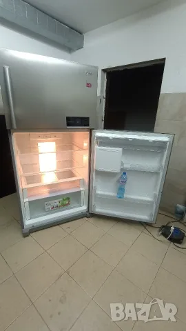 LG хладилник Nofrost с горна камера, снимка 11 - Хладилници - 55614063