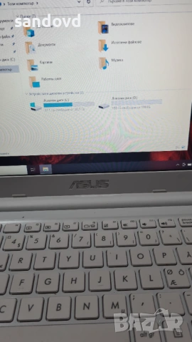 Хубав лаптоп ASUS R417N цена 70 евро, снимка 4 - Лаптопи за дома - 54525947