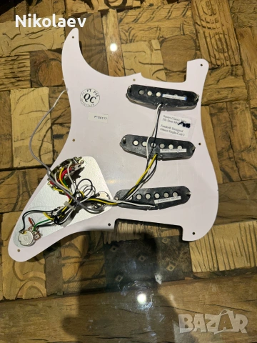 Pre-Wired Strat Pickguard , снимка 9 - Китари - 55259166