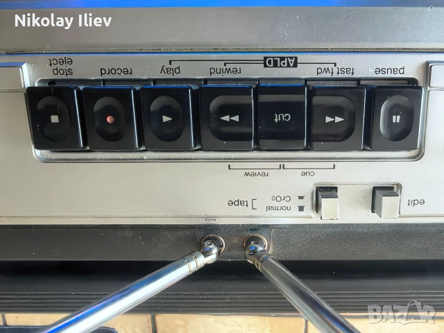 Класически Ретро Касетофон Sharp GF-8585 – Винтидж Boombox с APLD (1979, Japan), снимка 10 - Радиокасетофони, транзистори - 55103639