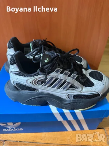 Дамски маратонки ADIDAS, снимка 3 - Маратонки - 55660011