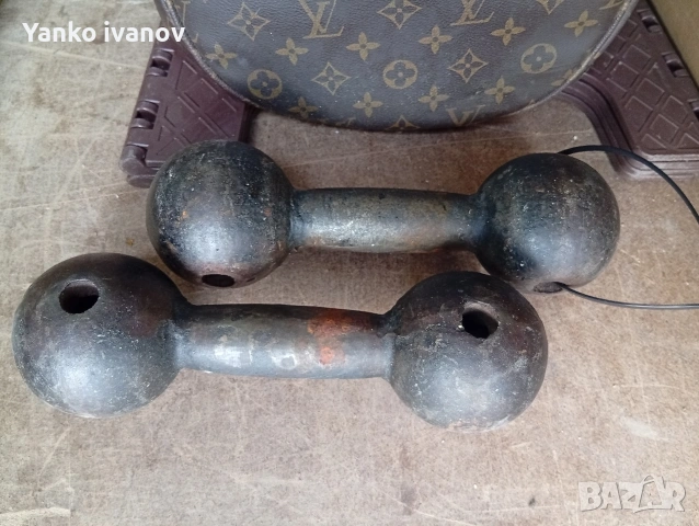 Гири чифт
