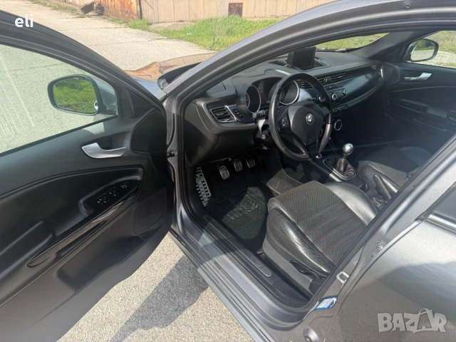 Алфа ромое Жулиета, снимка 12 - Автомобили и джипове - 54199728