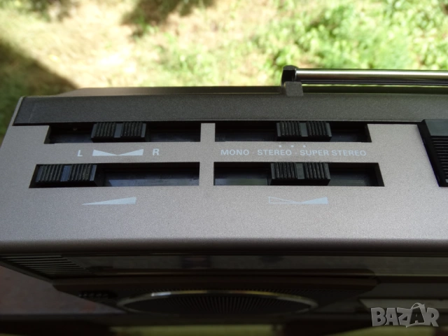 GRUNDIG RR 350c ..., снимка 9 - Радиокасетофони, транзистори - 54720867