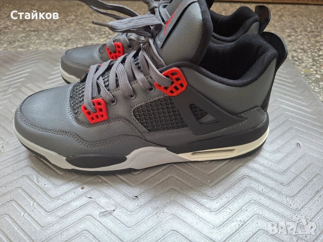 Мйратонки Air Jordan 4 Retro "Toro Bravo" нови, снимка 2 - Маратонки - 54650175