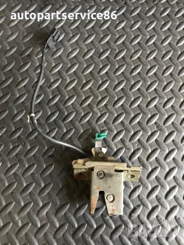 Заключващ механизъм на багажника за Nissan Primera P11 (1998–2002)