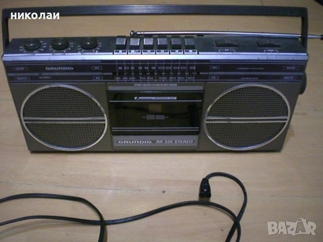 касетофон GRUNDIG работи