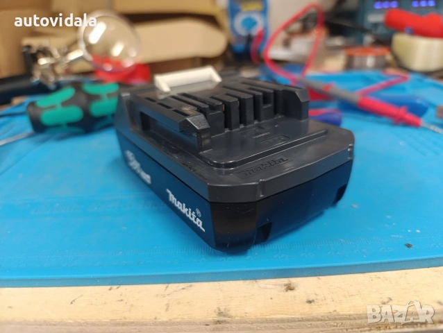 3Ah Професионално рециклирана батерия Makita BL1813G – 18V, снимка 2 - Винтоверти - 55018185