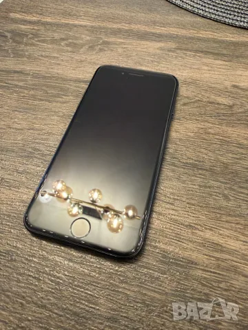iPhone 7 / 32GB / нова батерия от iStyle