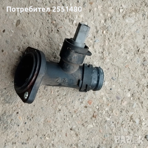 Воден фланец / изход антифриз VW Пасат Б6 2.0 TDI, снимка 2 - Части - 54660314