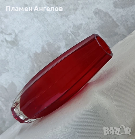 Стъклена ваза-Бохемско двуцветно стъкло-Sommerso 18см., снимка 4 - Вази - 54920622