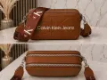 Calvin Klein Jeans Нова Дамска Кожена Чанта Различни Цветове , снимка 2