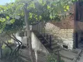ЕКСКЛУЗИВНО! Масивна двуетажна къща с гараж и двор в с. Брежани, община Симитли, снимка 5