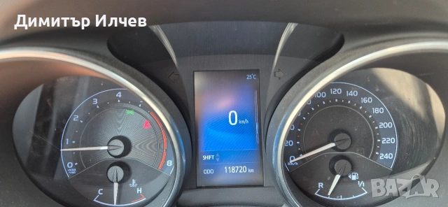 Toyota Auris D4T, снимка 6 - Автомобили и джипове - 55129729