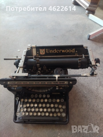 СТАРА ПЕЧАТНА МАШИНА Underwood