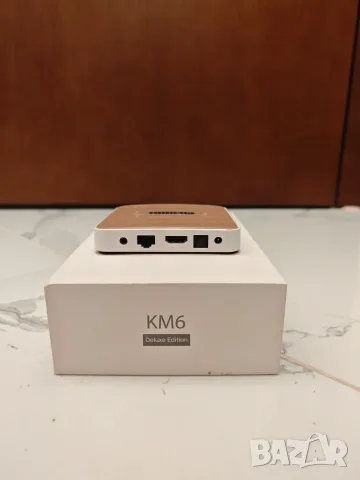 MECOOL KM6 Deluxe Edition, снимка 2 - Плейъри, домашно кино, прожектори - 55314962