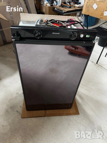 Хладилник Dometic RM5380 (Свален от чисто нов Кемпер) 