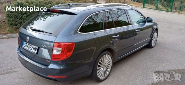 Skoda Superb Combi 4x4 ГАРАЖНА, снимка 4 - Автомобили и джипове - 54179476