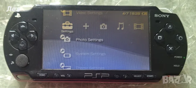 Продавам PSP 2004 със зарядно и оригинална карта памет , снимка 7 - PlayStation конзоли - 55476809