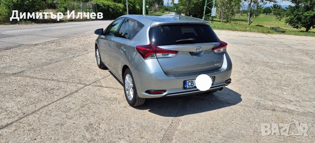 Toyota Auris D4T, снимка 3 - Автомобили и джипове - 55129729
