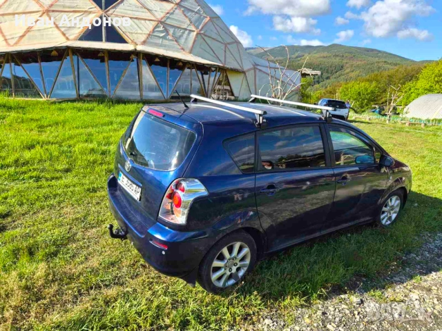 Toyota Corolla Verso 1.8i газ , снимка 4 - Автомобили и джипове - 54611148