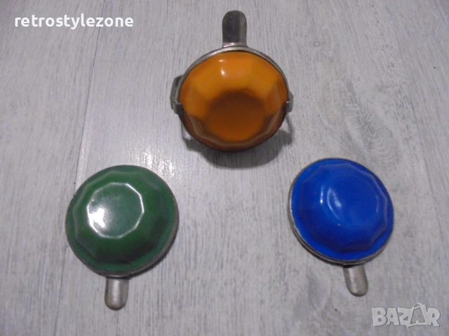 № 8548 Колекционерски винтидж пепелници с емайл – ретро комплект (3 бр.)  , снимка 2 - Други ценни предмети - 54012200