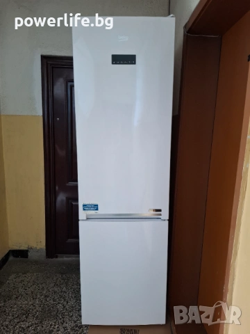 Хладилник BEKO RCNA 406 E40W