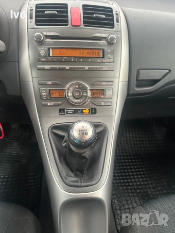 Toyota Auris, снимка 8 - Автомобили и джипове - 54164537