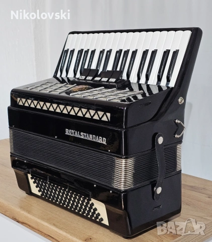 Акордеон Royalstandard Silvana , снимка 5 - Акордеони - 54187279