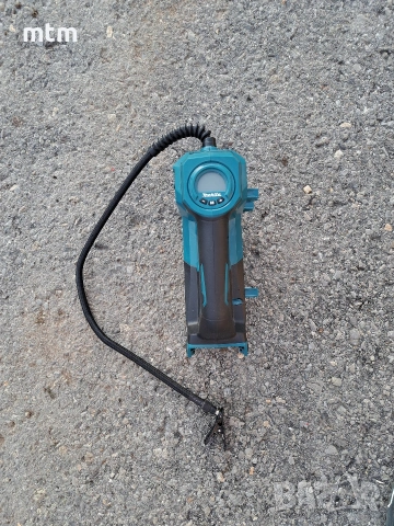 Компресор Makita MP001GZ 11,1bar, снимка 3 - Компресори - 54876752