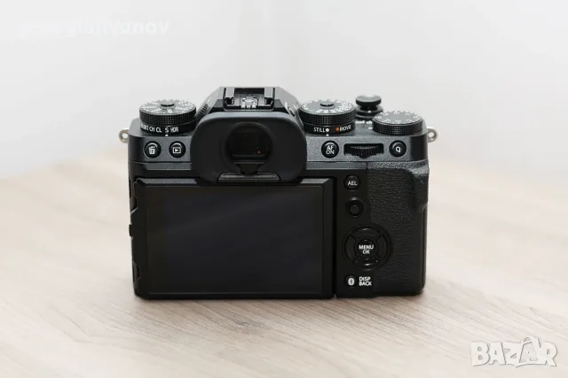 Fujifilm X-T5 – 40,2 MP + L bracket NEEWER, снимка 2 - Фотоапарати - 55653934