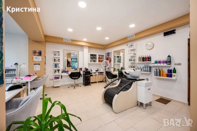 Отдава се работно място за фризьор и маникюрист