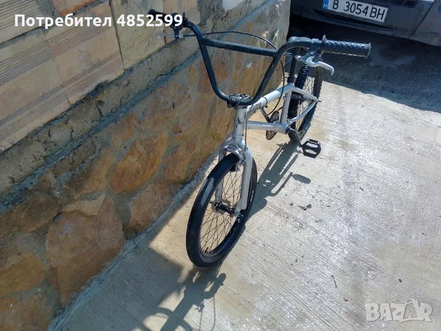 Продавам колело модел BMX, снимка 4 - Велосипеди - 55340240
