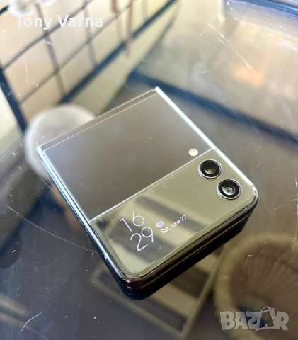 Samsung Zflip 3 Като Нов, снимка 2 - Samsung - 55111843