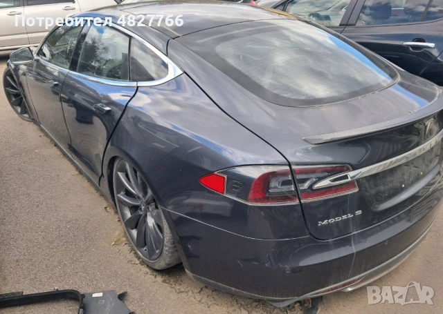 Tesla Model S за оригинални части, снимка 2 - Автомобили и джипове - 54554909