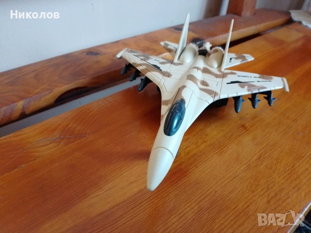 Истребител "UN 01 806 AIR FORCE" "5€"!+Доставка!, снимка 5 - Влакчета, самолети, хеликоптери - 53975525