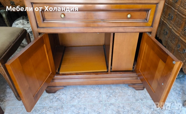Черешов шкаф за телевизор, снимка 4 - Шкафове - 54226144