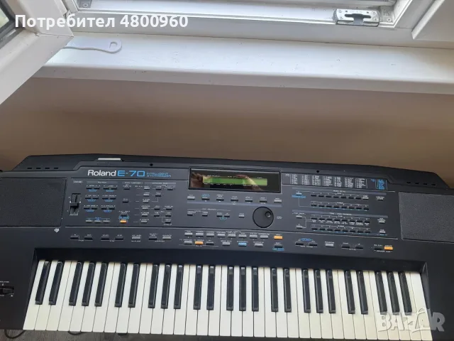 Roland E-70 синтезатор, снимка 2 - Синтезатори - 55654548