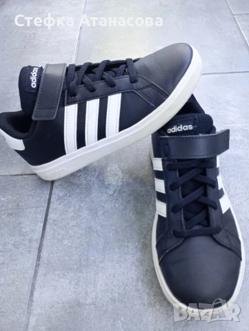 Детски маратонки Adidas , снимка 2 - Детски маратонки - 55283638