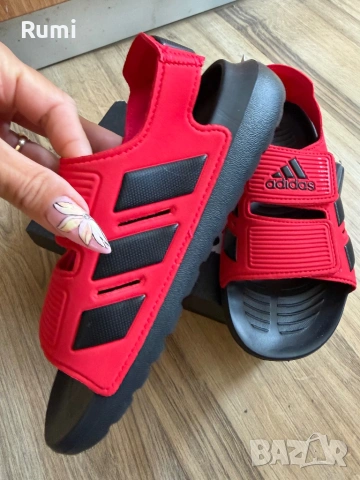 Оригинални нови юношески сандали adidas Altaswim 2.0 ! 33 н, снимка 6 - Детски сандали и чехли - 54767303
