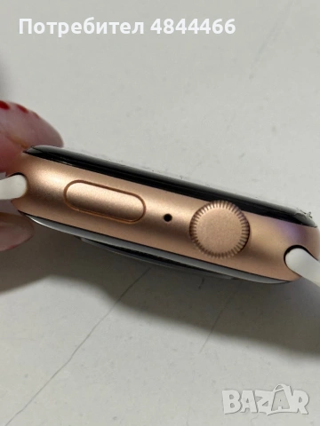 Apple Watch SE 44 mm, снимка 3 - Смарт гривни - 54743935
