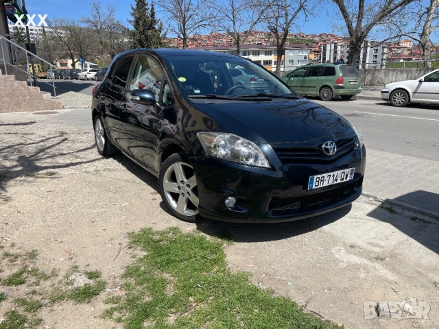 Toyota Auris 2000 DISEL, снимка 14 - Автомобили и джипове - 54228980