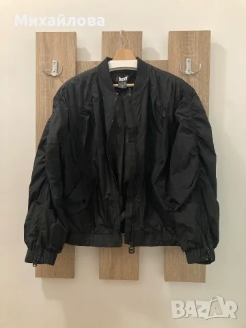 Ново преходно яке на DKNY, Donna Karan, размер М, снимка 2 - Якета - 55655381