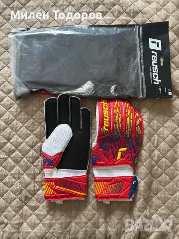 Вратарски ръкавици Reusch Attrakt 9, снимка 2 - Футбол - 54649446