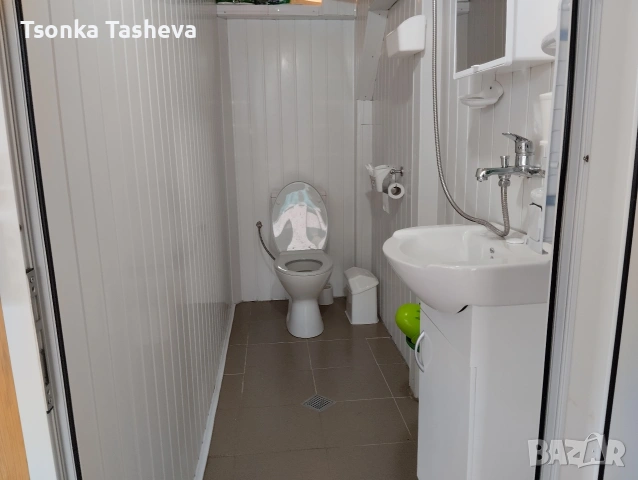 Продава се позиционирана каравана на къмпинг Якото място нова част с платен годишен наем за 2026 г , снимка 14 - Квартири, нощувки - 55081117