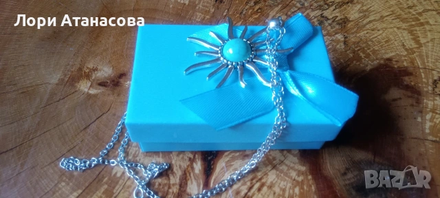 Модерно колие със слънчоглед - с деликатен висулка във формата на цвете, закрепен на фина верижка, снимка 3 - Колиета, медальони, синджири - 54005808