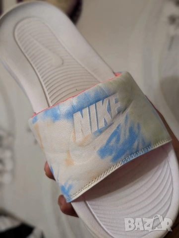 чехли / джапанки Nike W NIKE VICTORI ONE SLIDE PRINT номер 40 ,5, снимка 4 - Чехли - 55016519