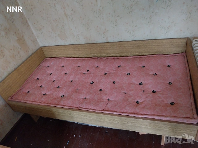 Стари мебели - цени и снимки в обявата, снимка 2 - Спални и легла - 55089207