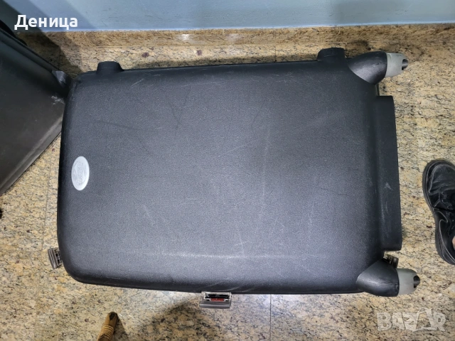 Куфари American Tourister - Light, снимка 3 - Куфари - 54372077